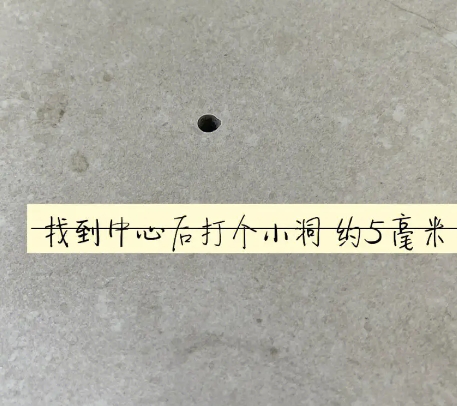苍南瓷砖空鼓维修公司专业解答在瓷砖铺贴过程中，如果砂料搅拌不均匀，将会带来以下问题
